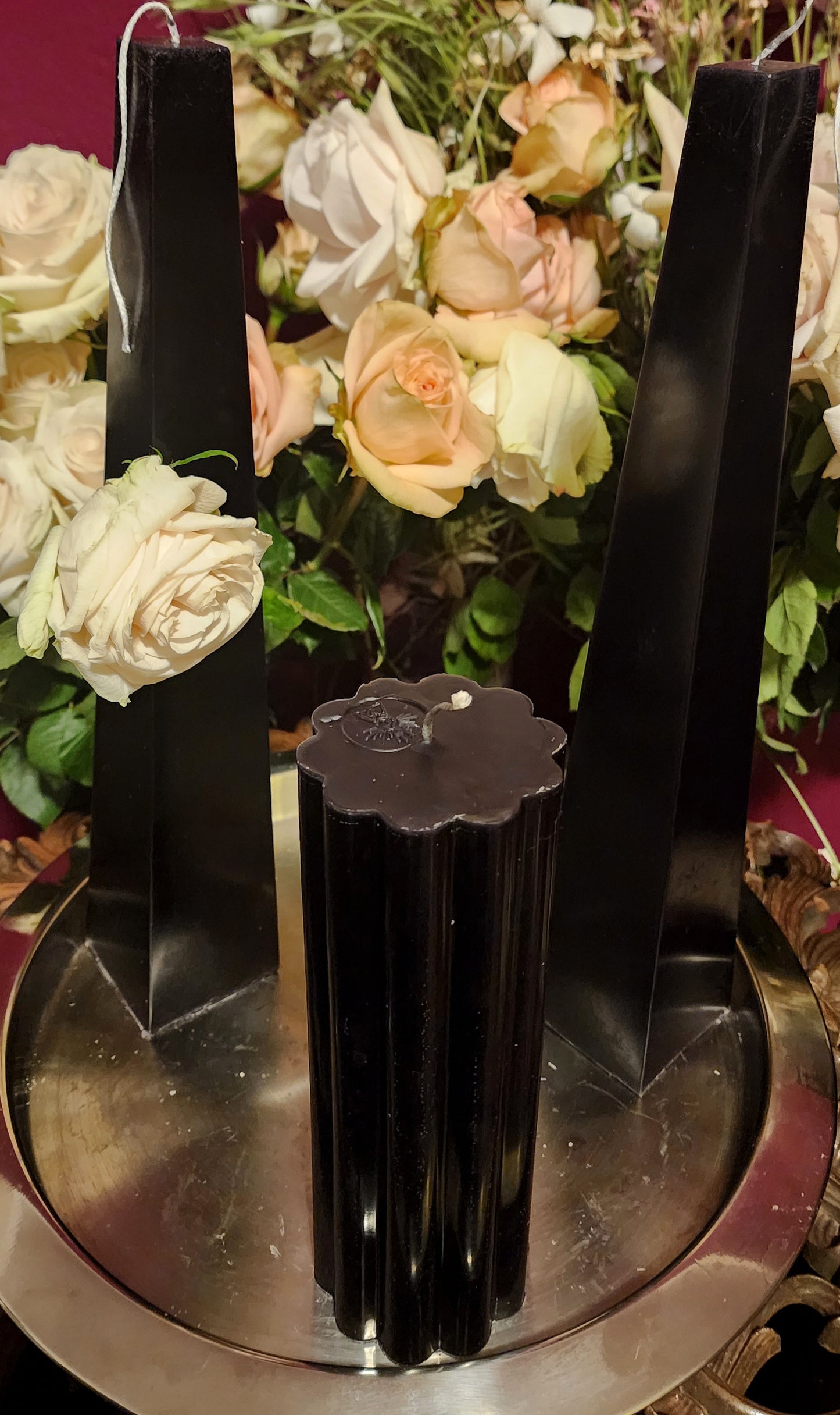 Black Scalloped Bread Mold